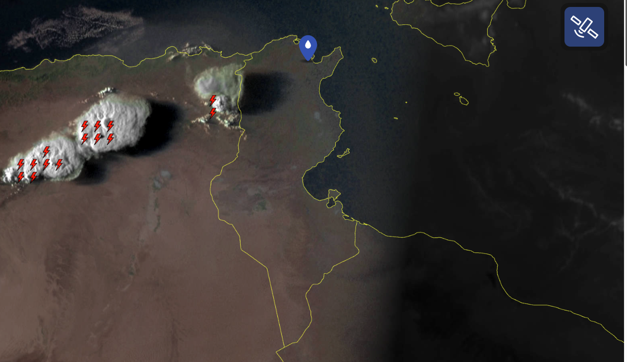 سماء صافية الى قليلة السحب بأغلب المناطق هذه الليلة