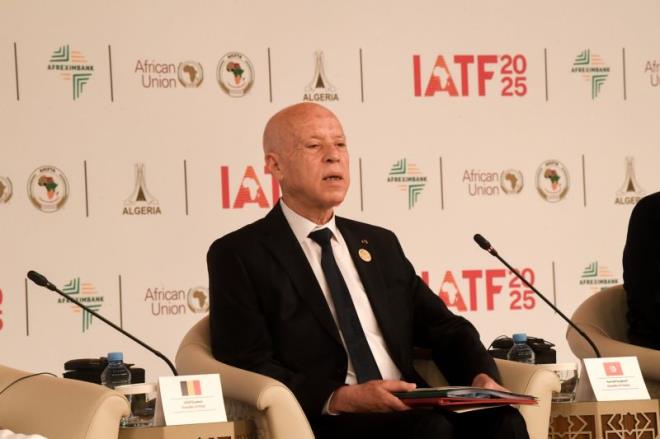 في افتتاح معرض التجارة البينية الإفريقية بالجزائر..التأكيد على ضرورة تضافر الجهود لتمكين القارة الإفريقية من المساهمة في صناعة القرار الاقتصادي الدولي 