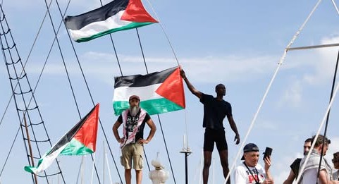 أسطول الصمود يدعو القباطنة والربابنة وميكانيكيي السفن والبحّارة وطواقم السفن في كافة دول المغرب العربي إلى الانضمام إليه