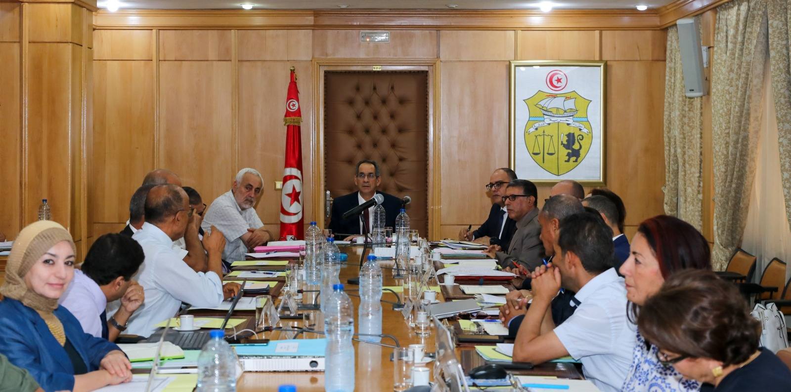 مجلس الجامعات يستعرض مخرجات أعمال اللّجنة المكلّفة بإعادة النظر في عروض التكويــــن في الشهادات الوطنيــــــة لنظام "إمد".