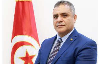 وزير الداخلية يشرف على احياء الذكرى 69 لانبعاث سلك الحرس الوطني