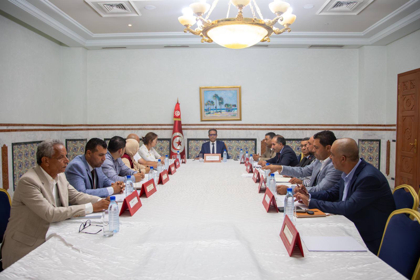 مجلس الجهات والأقاليم يعقد جلستين عامتين مع وزيري الفلاحة والتربية
