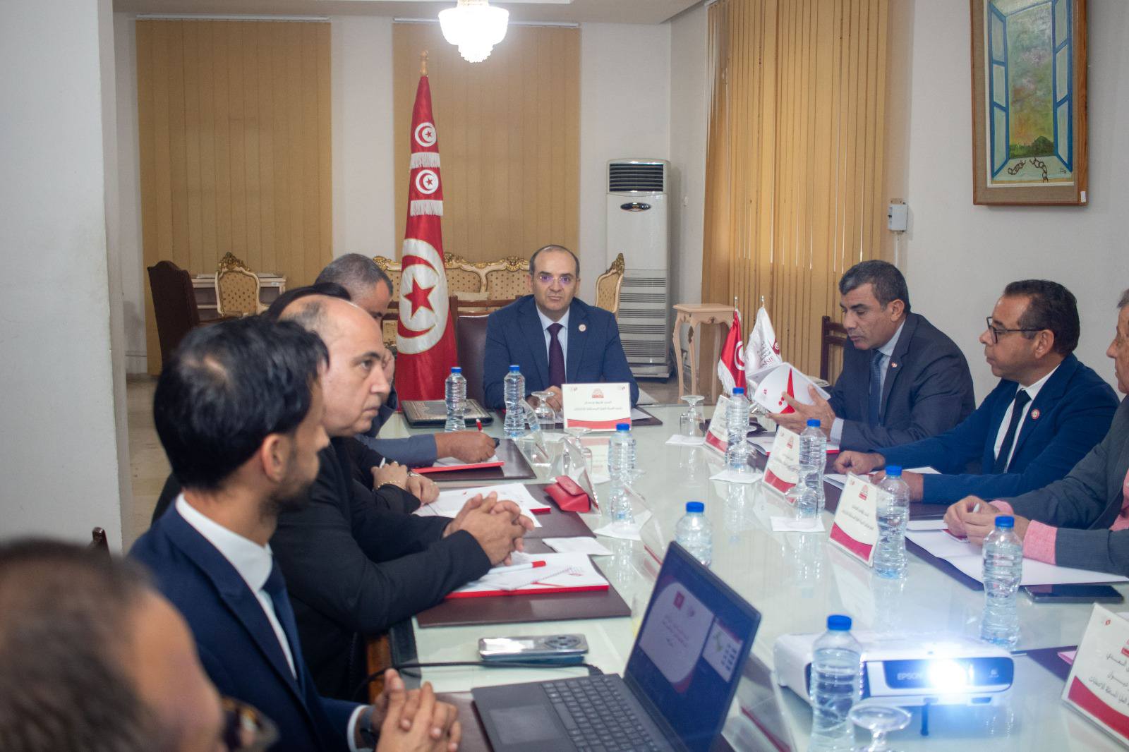 الهيئة العليا للانتخابات تعلن النتائج الأولية الرسمية للدور الثاني للتشريعية الجزئية بولاية توزر واستعداداتها لعملية التصويت على سحب الوكالة من منتخب محلي بالمهدية الأحد المقبل