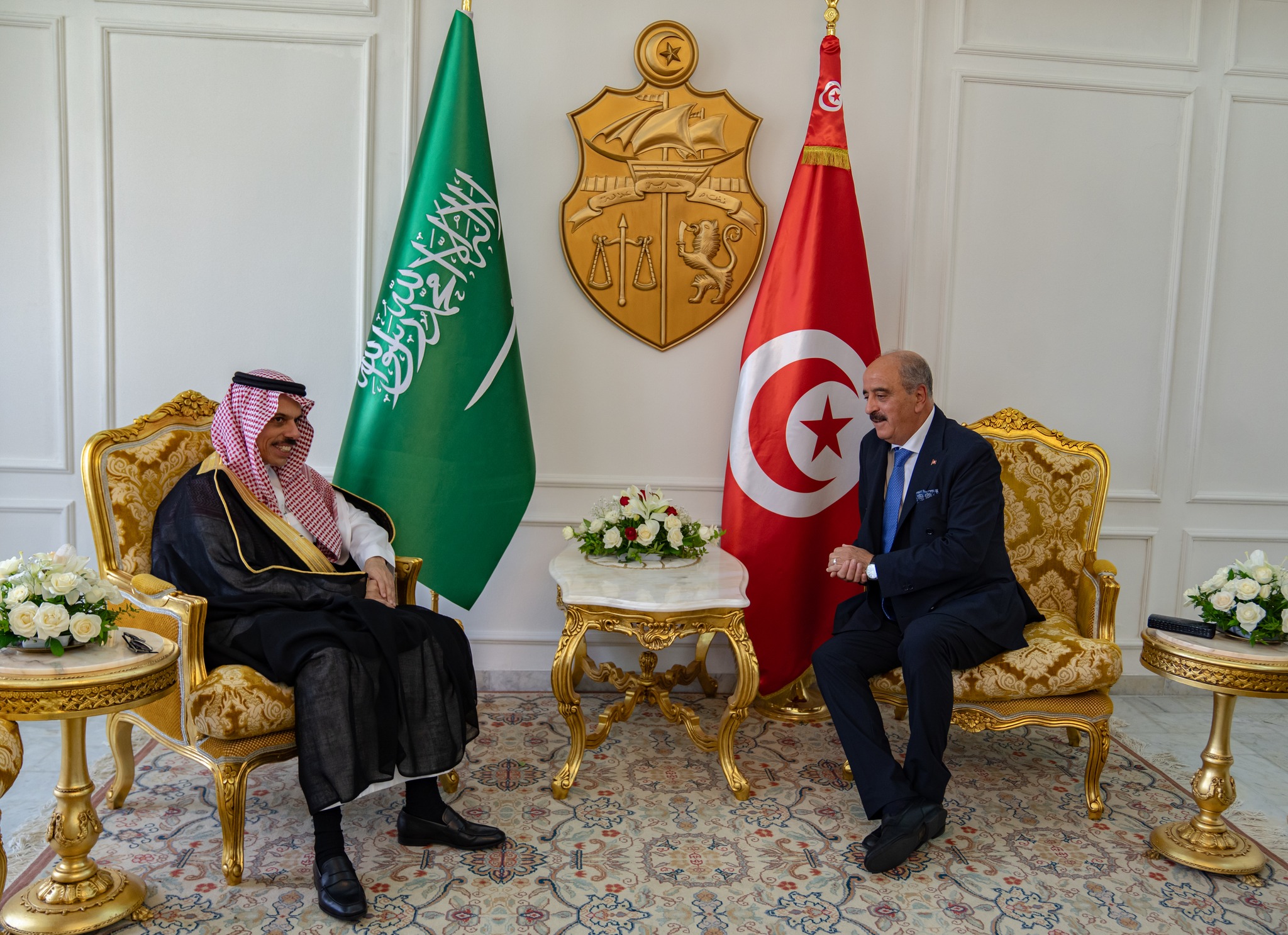 وزير الخارجية السعودي يؤدي زيارة عمل الى بلادنا.