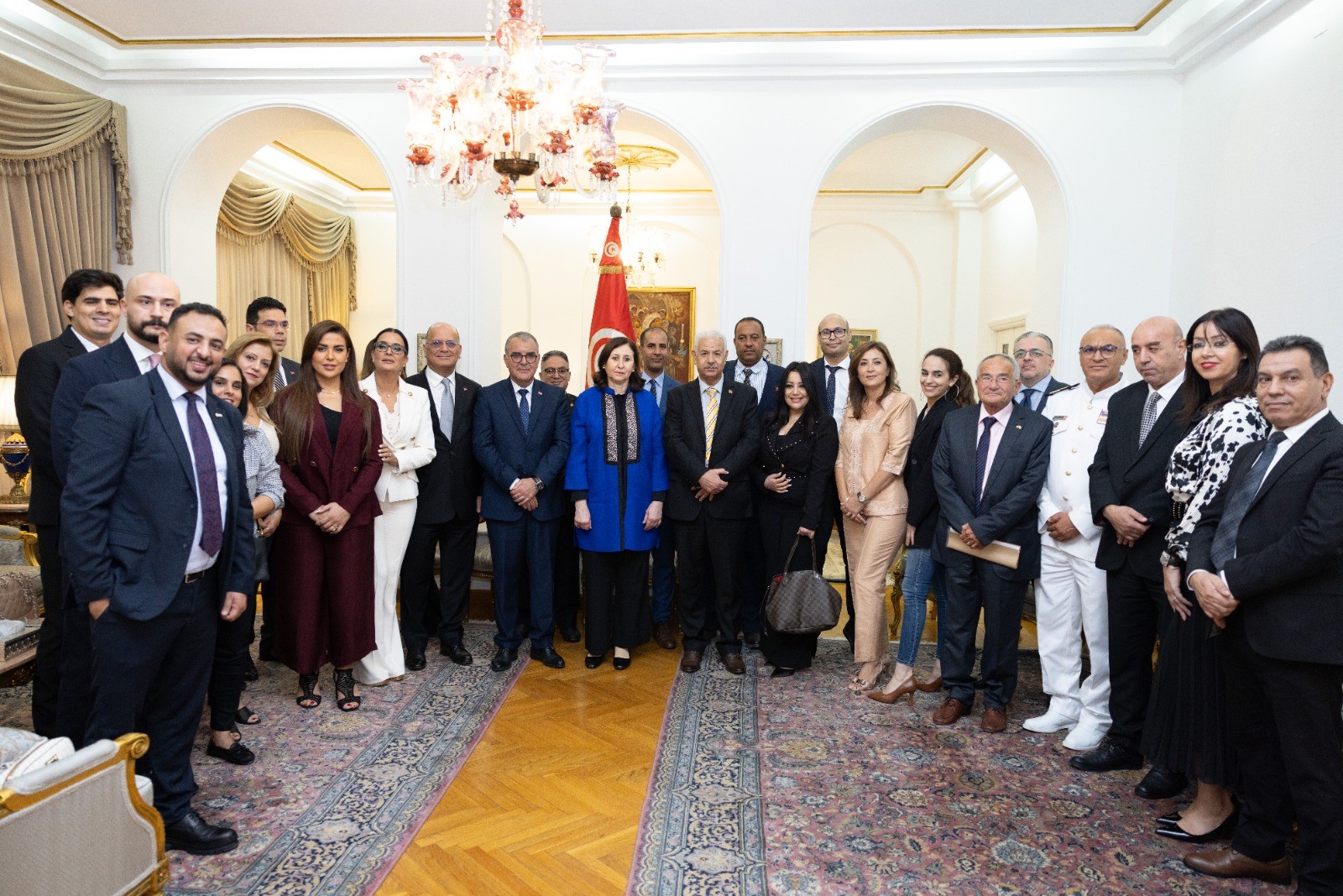 رئيسة الحكومة تؤكد أهمية دور التونسيين بالخارج في معاضدة المجهود التنموي في تونس