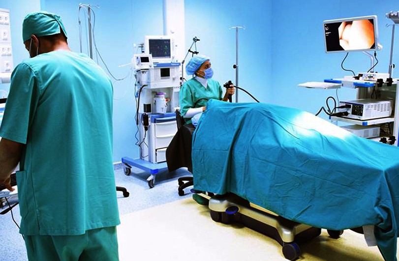 وزير الصحة يلتقي ممثلين عن الجمعية التونسية للجراحة العامة