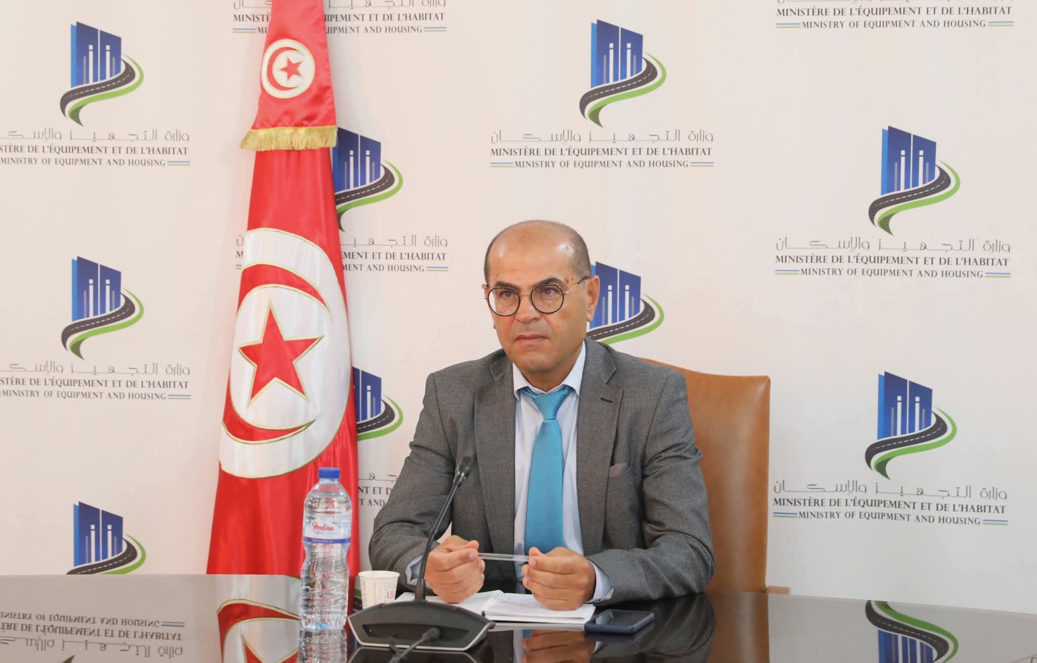 وزير التجهيز يشدد على التسريع في أشغال مشروع إعادة ربط الطريق الجهوية رقم 128 بين عين أقطر وقربص