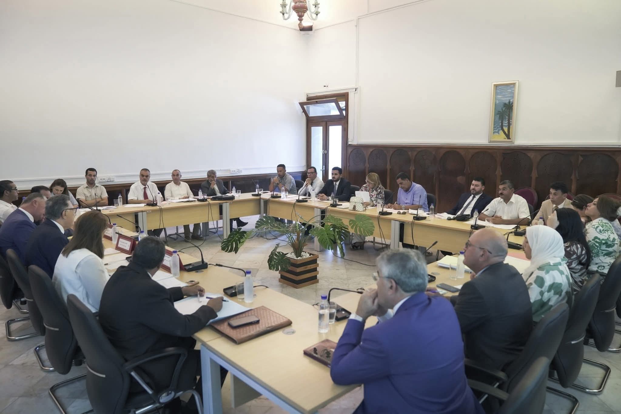 مجموعة التعاون البرلماني مع دول القارة الأمريكية : مشروع القانون الأمريكي حول الديمقراطية في تونس تدخل سافر في الشأن الوطني