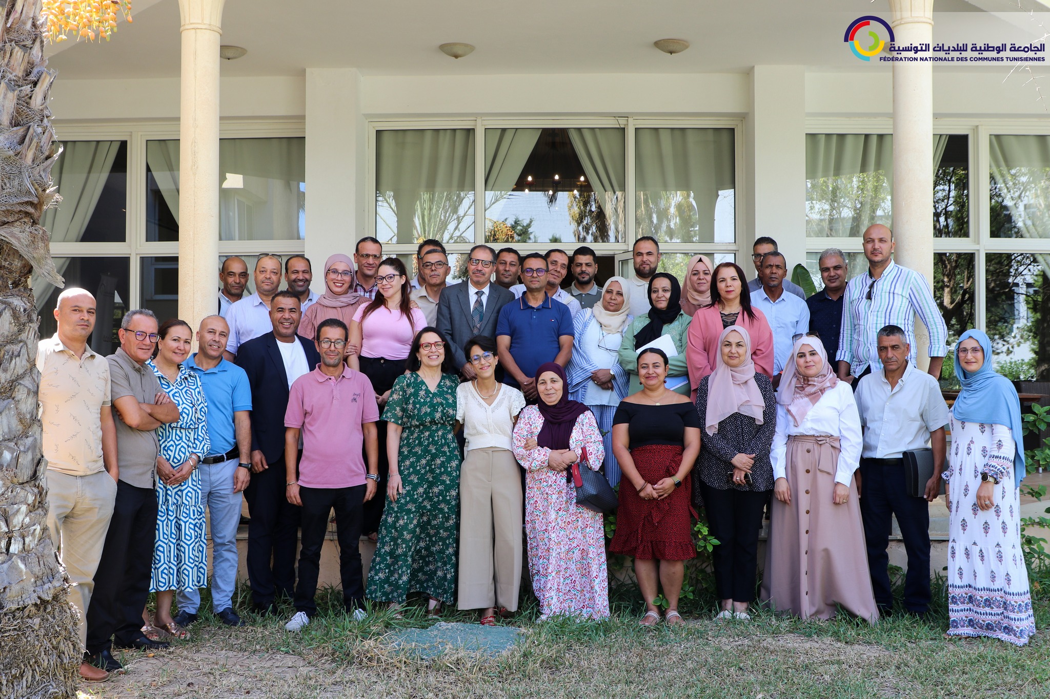 شبكة المالية المحلية بالجامعة الوطنية للبلديات التونسية تصادق على ميثاقها وتقوم بتركيز فرق عملها