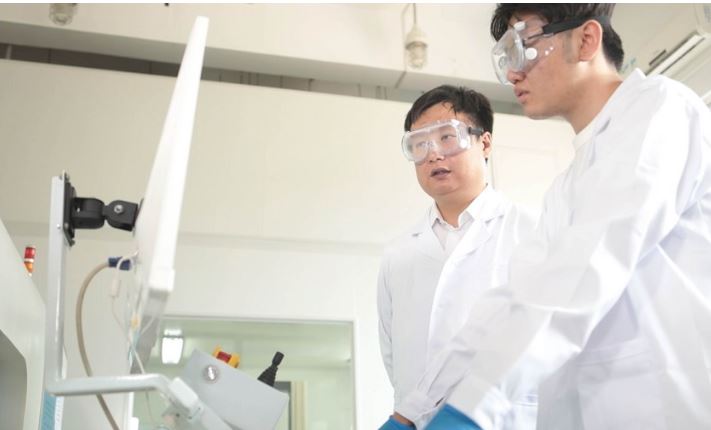 علماء صينيون يطورون مستشعرا روبوتيا صغيرا لأداء مهام داخل جسم الإنسان