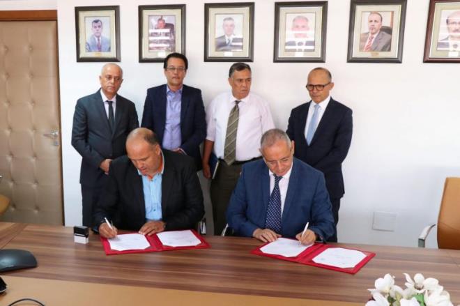 البنك التونسي للتضامن والجامعة التونسية للحرفيين والمؤسسات الصغرى والمتوسطة يوقعان اتفاقية شراكة لدعم المبادرة الخاصة