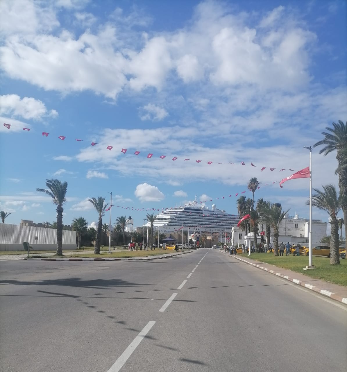 ميناء حلق الوادي: وصول حوالي 3000 سائح من جنسيات مختلفة