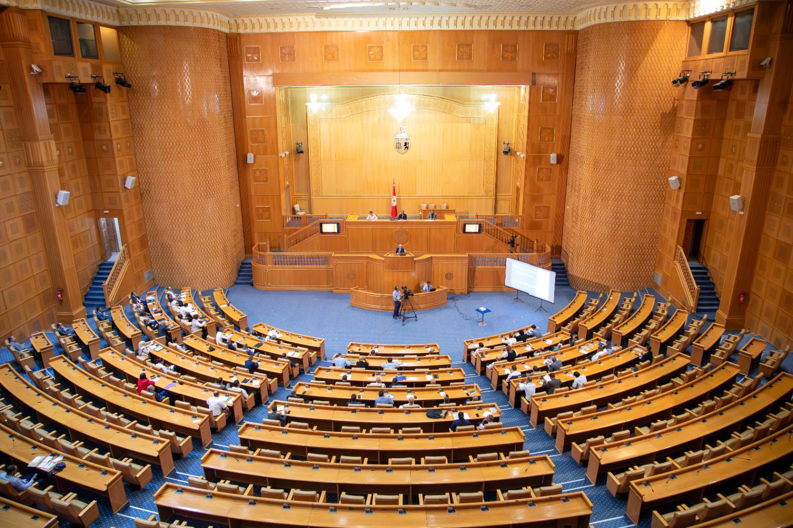 مكتب المجلس الوطني للجهات والأقاليم يقرر افتتاح الدورة النيابية 2025 \2026 بعقد جلسة عامة حوارية