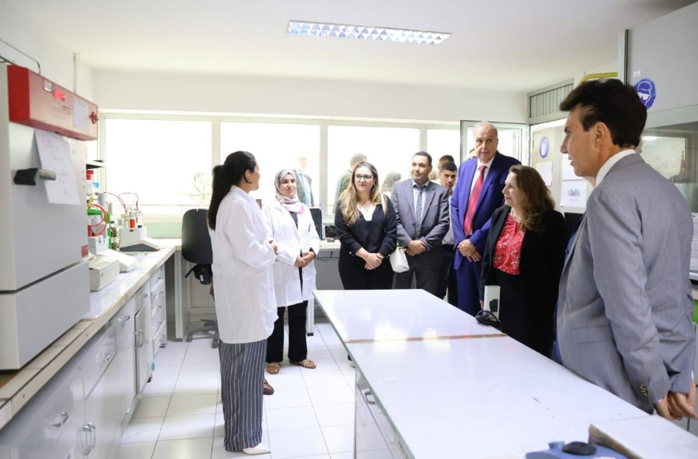 وزيرة الصناعة تعطي إشارة انطلاق تشغيل مصالح مخبرية جديدة عالية الدقة