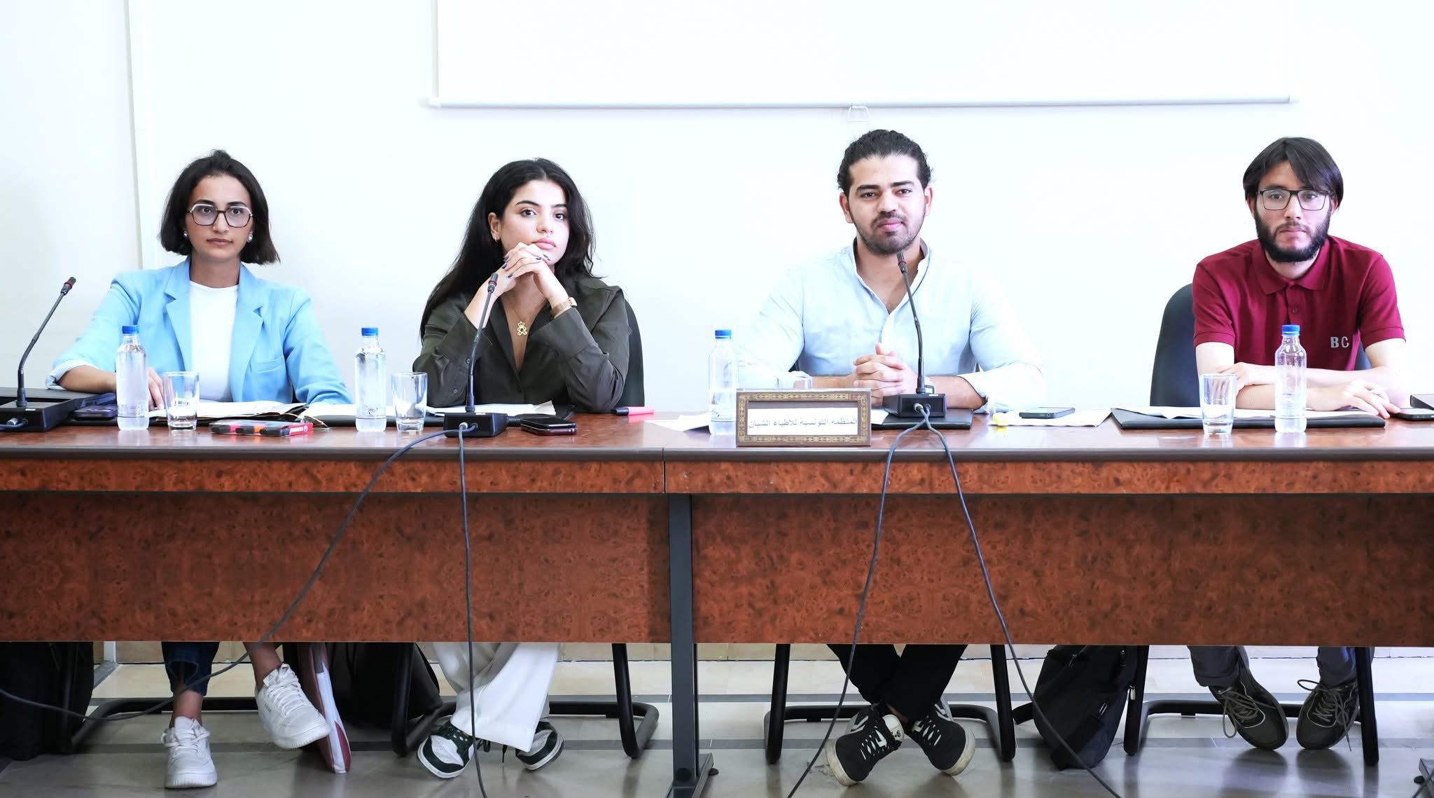 لجنة الصحة تستمع إلى ممثلي منظمة الأطباء الشبان حول مقترح قانون ضبط النظام الأساسي العام لقطاع الصحة