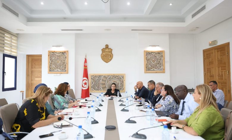 الإطلاع على تقدم عدد من المشاريع بالوزارة