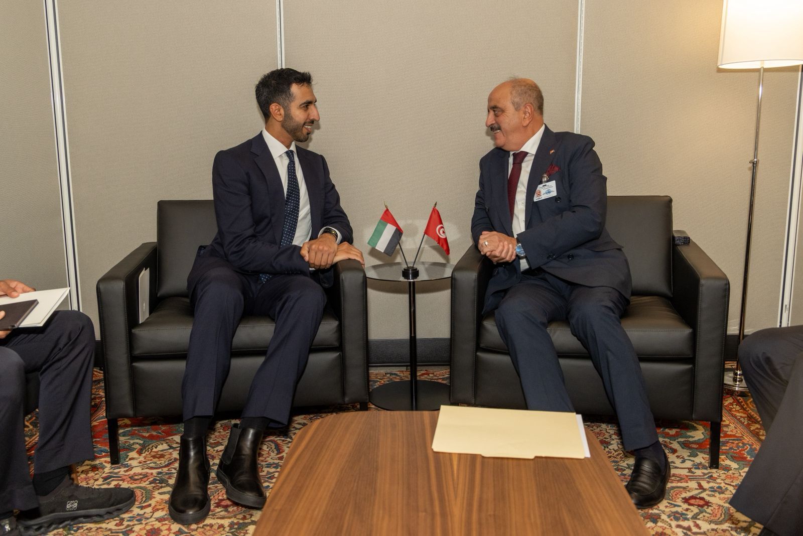 وزير الخارجية يلتقي في نيويورك مع وزير الدولة بوزارة الخارجية الإماراتية