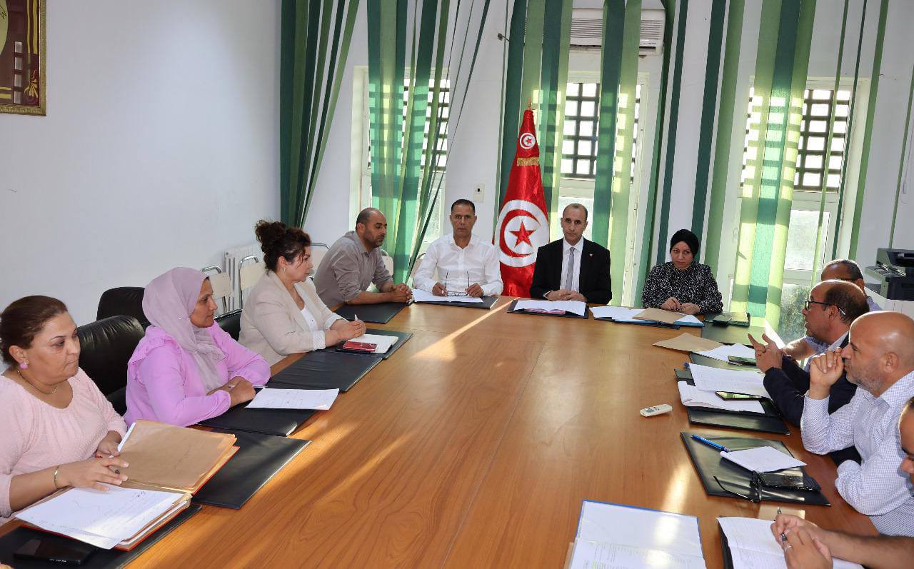 سليانة :إجتماع اللجنة الجهوية لمتابعة تنفيذ البرنامج الخصوصي للسكن الإجتماعي