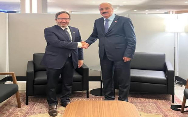 وزير الخارجية يبحث مع المدير التنفيذي لمكتب الأمم المتحدة لخدمات المشاريع آفاق الشراكة في قطاعات حيوية