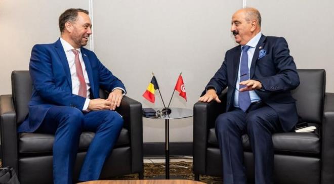 وزير الخارجية يلتقي نظيره البلجيكي ويؤكد ضرورة عقد مشاورات سياسية ودبلوماسية قبل نهاية السنة