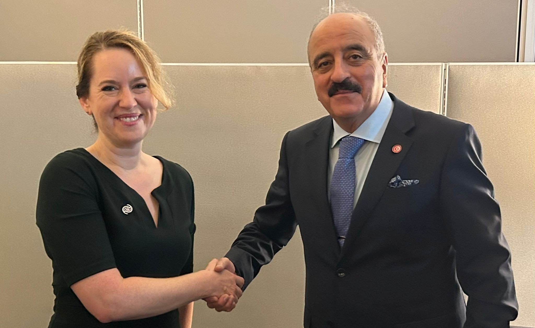 وزير الخارجية يدعو في نيويورك الى اعتماد مقاربة شاملة لمعالجة أسباب الهجرة غير النظامية وتفكيك شبكات تهريب المهاجرين