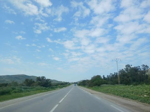 الحرارة بين 14 و25 درجة مع تواصل نزول أمطار