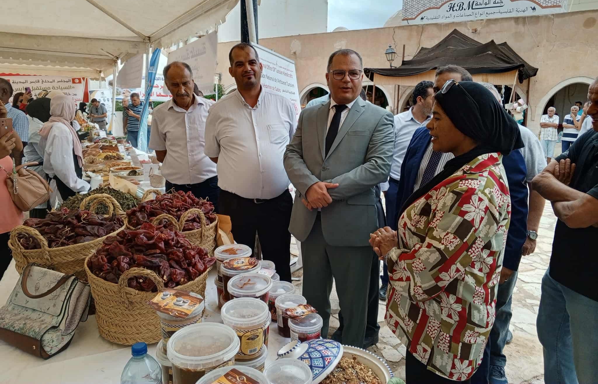 قابس : تنظيم فعاليات اليوم العالمي للسياحة بسوق الحناء بجارة