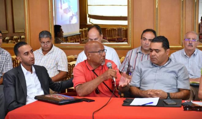 جلسة عمل ببلدية تونس للنظر في مختلف المشاكل والنقائص المتعلقة بعدد من الدوائر التابعة لها