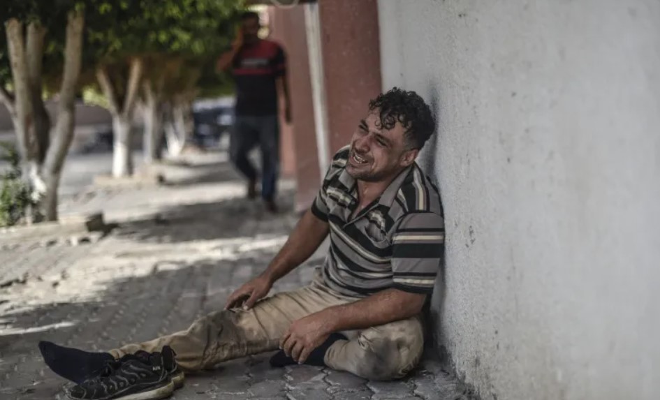 استشهاد 50 فلسطينيا في غزة منذ فجر اليوم