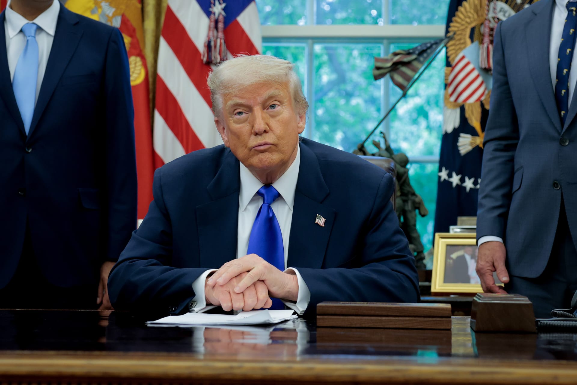 ترامب: سنخفض أسعار الأدوية بنسبة 100%