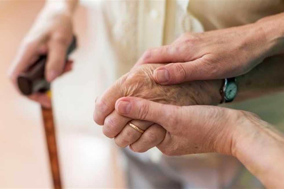 وزارة المرأة تؤكد التزامها بتنفيذ تعهداتها الدولية وتوجهاتها الوطنية في مجال رعاية كبار السن