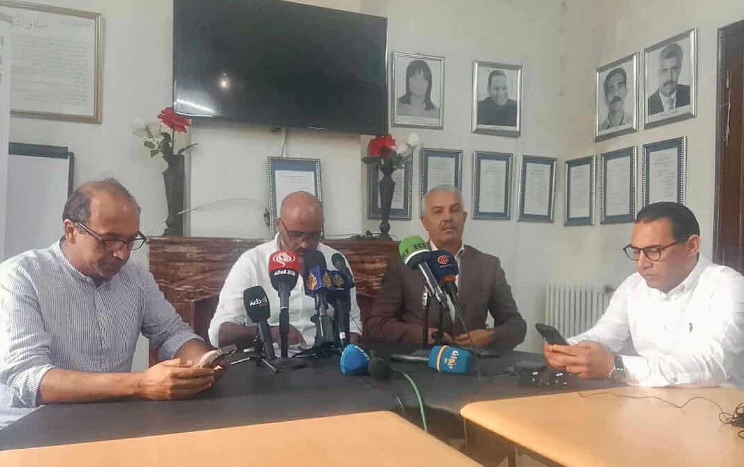 عضو الفريق القانوني المساند للأسطول : ’’من المنتظر بقاء التونسيين المشاركين في أسطول الصمود  نحو 72 ساعة في الإيقاف قبل ترحيلهم’’