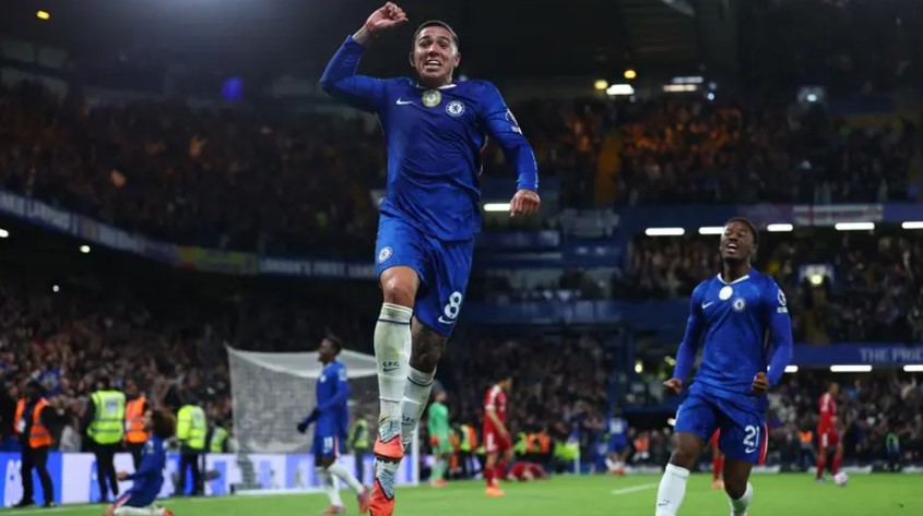 البطولة الانقليزية: فوز تشلسي على ليفربول 2 - 1