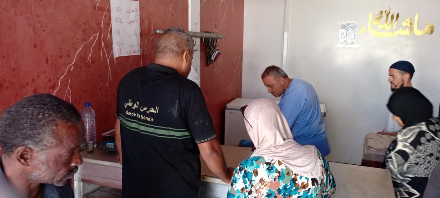 مدنين: إتلاف كمية من اللحوم الفاسدة وتحرير محاضر بعد حجز كمية من اللحوم ذُبحت خارج المسالك القانونية