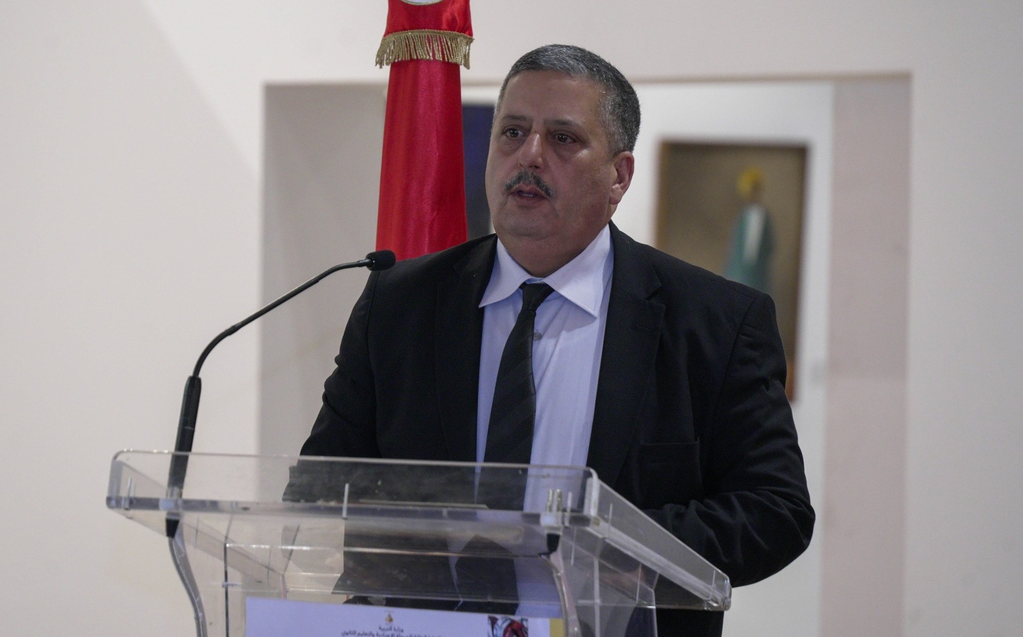 وزير التربية يعبّر عن التزام الوزارة بالعمل على النهوض بظروف أداء المدرّسين لمهامهم وتتطوير كفاءاتهم