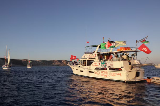 الفريق القانوني المساند لأسطول الصمود العالمي: غدا ترحيل التونسيين الـ15 المحتجزين لدى الكيان الصهيوني