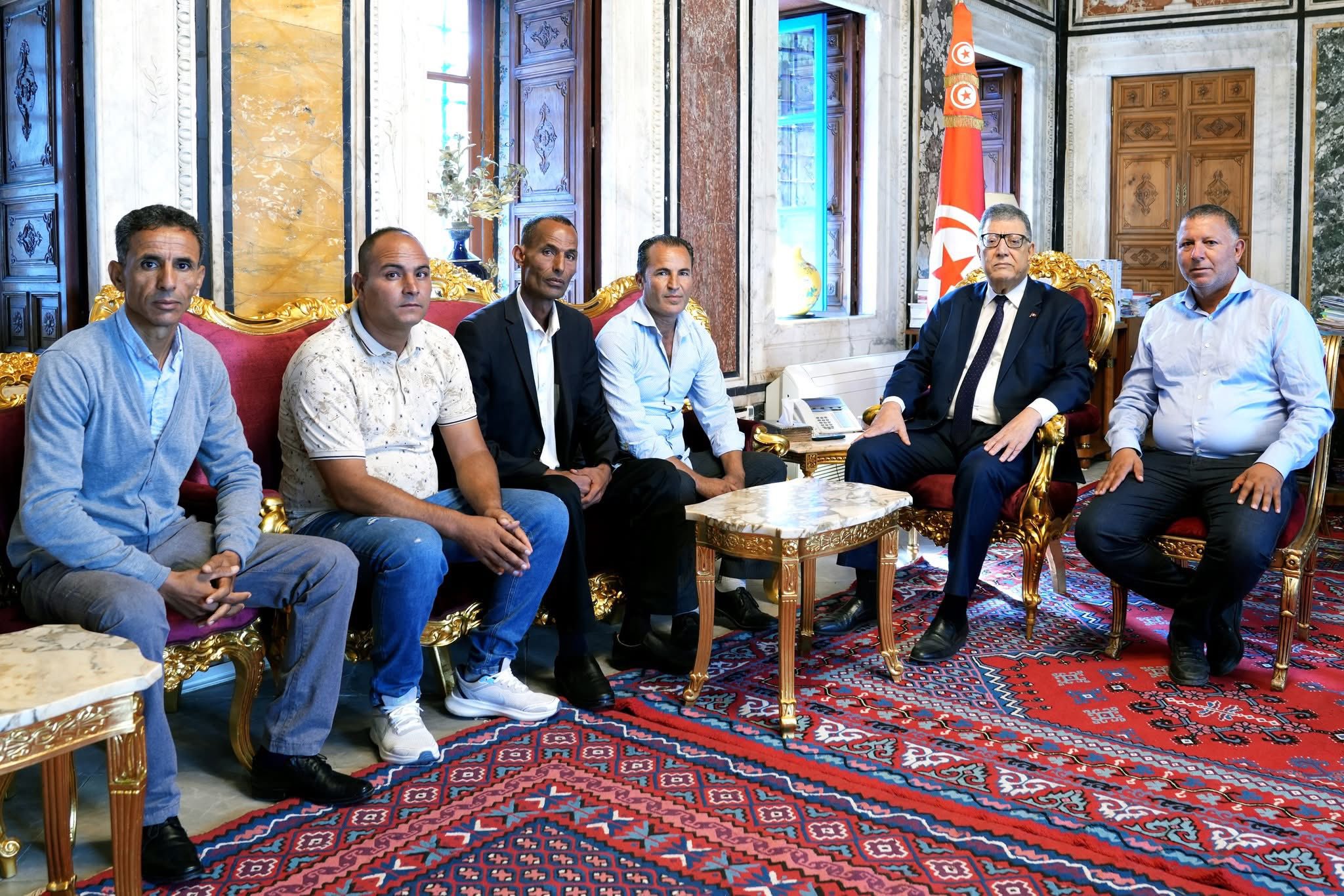 بودربالة: البرلمان حريص على الإسهام في معالجة الوضعيات الاجتماعية والمهنية