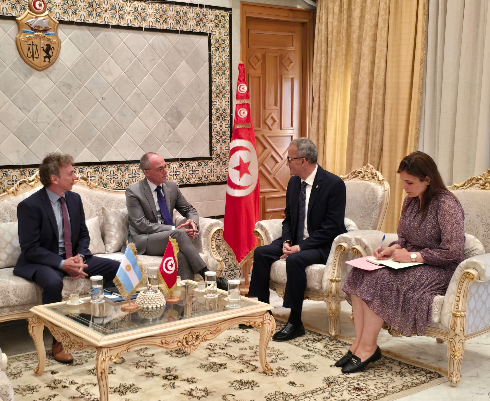 الاستعداد لعقد الدورة الخامسة للجنة المشتركة أهم محاور لقاء كاتب الدولة للخارجية مع السفير الأرجنتيني