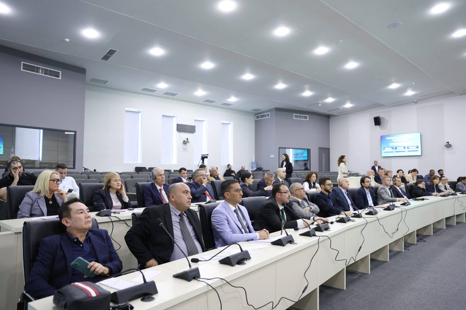 وفد عن هيئة الانتخابات يُشارك في ملاحظة الانتخابات البلدية بجورجيا