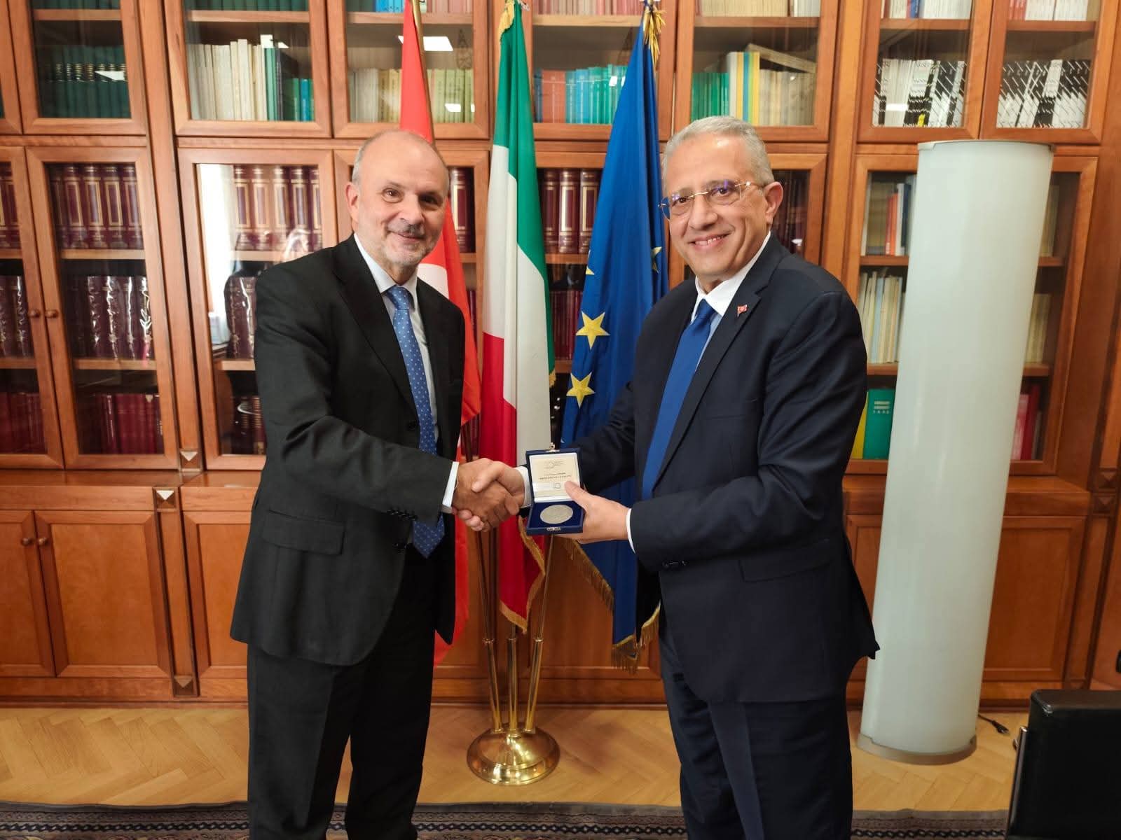 تعزيز التعاون الصحي التّونسي الإيطالي