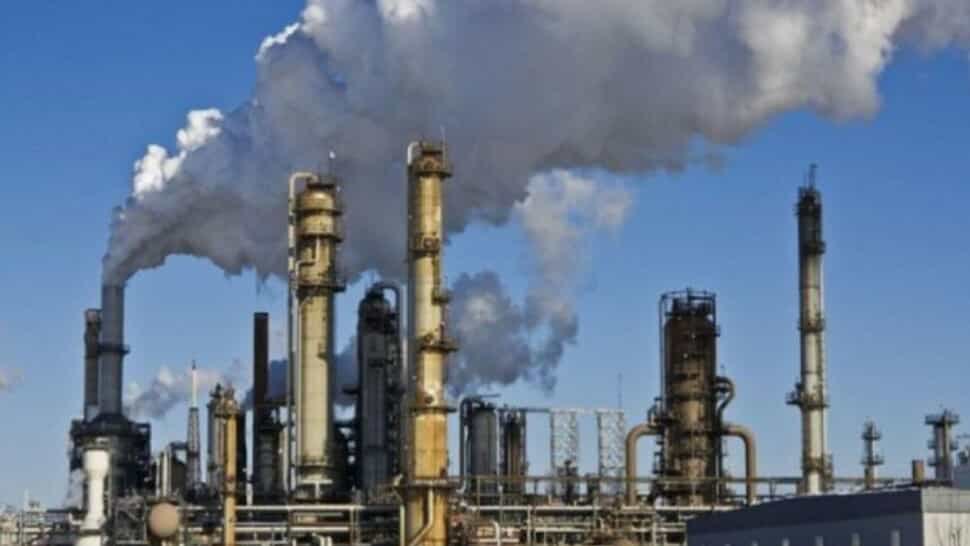 قابس : اصابة  عدد من تلاميذ إعدادية شاطئ سيدي عبد السلام بحالات اختناق جراء تسرب غازات  من الوحدات الصناعية بالمجمع الكيميائي