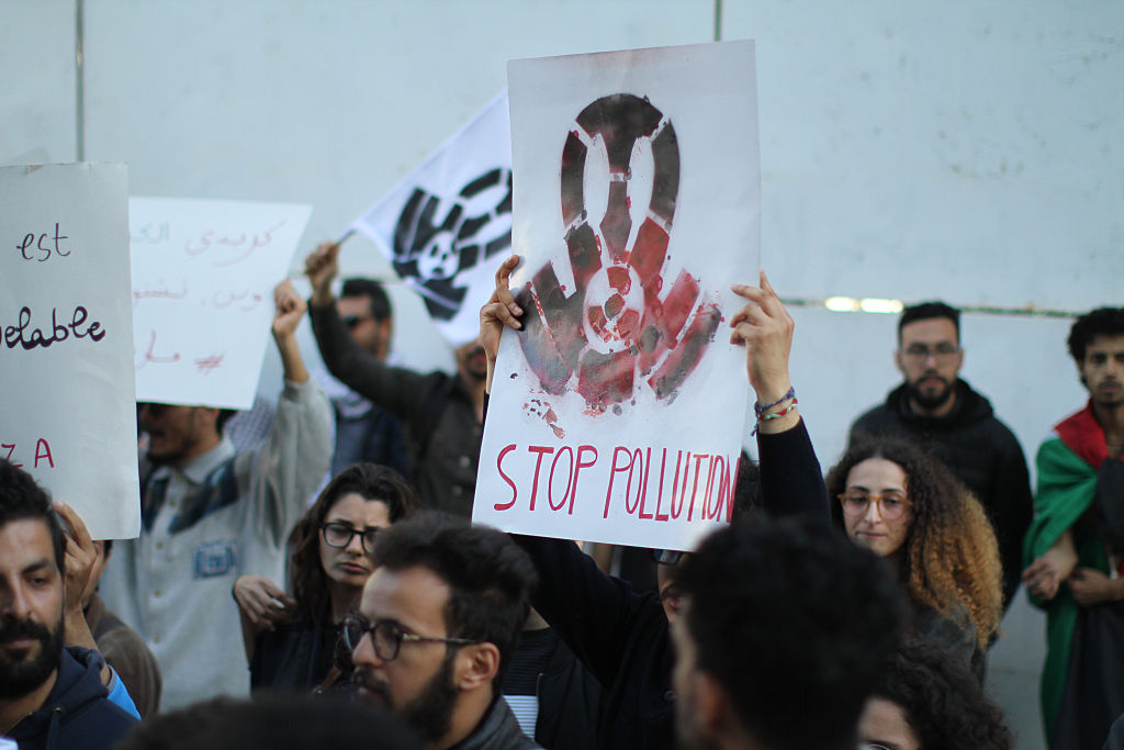 أحزاب ومنظمات تعبر عن تضامنها مع أهالي قابس، وتطالب بإيجاد حلول عاجلة للوضع البيئي