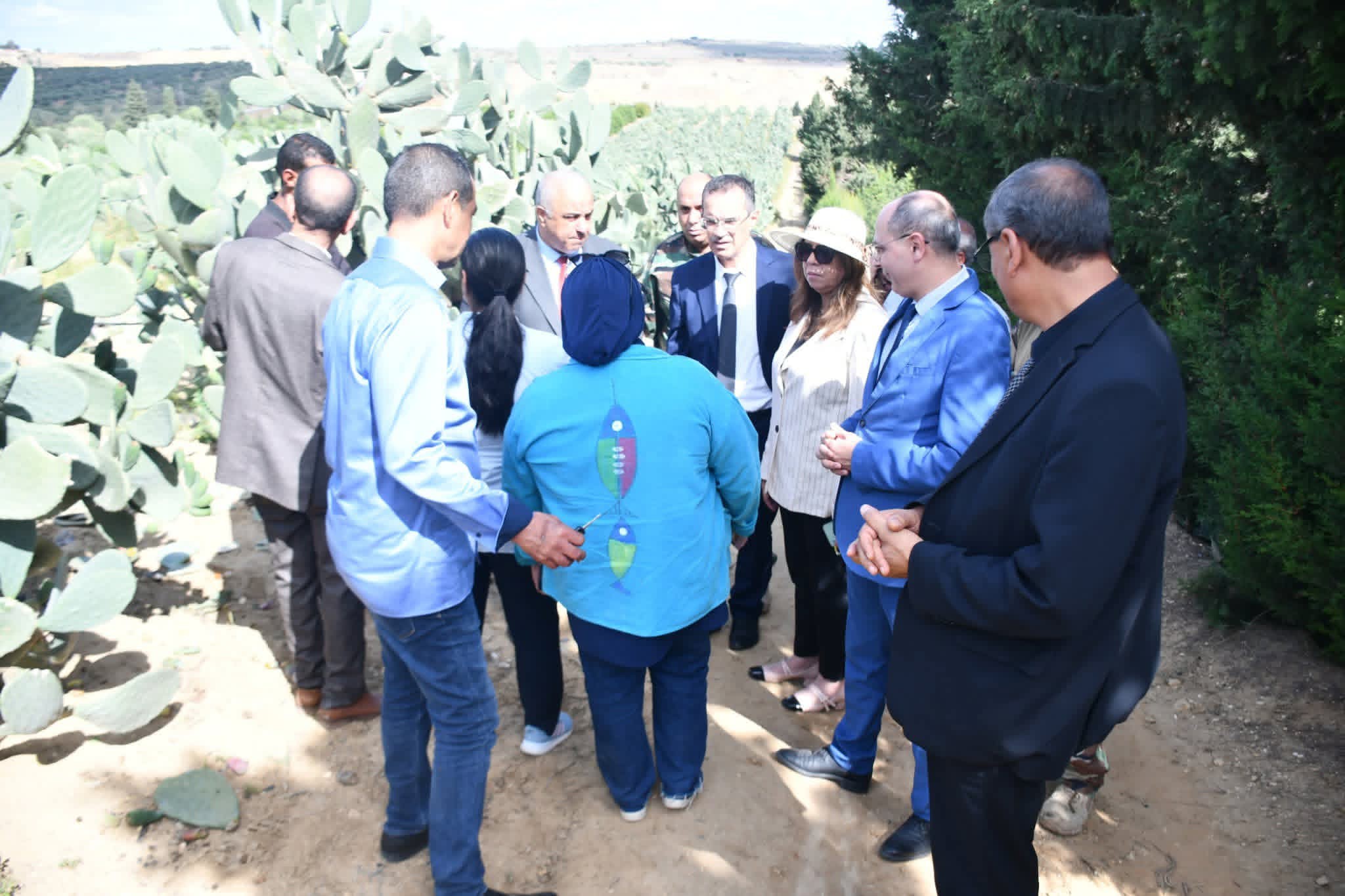 نابل: وزير الفلاحة يعاين إجراءات الحد من انتشار آفة الحشرة القرمزية ببوعرقوب