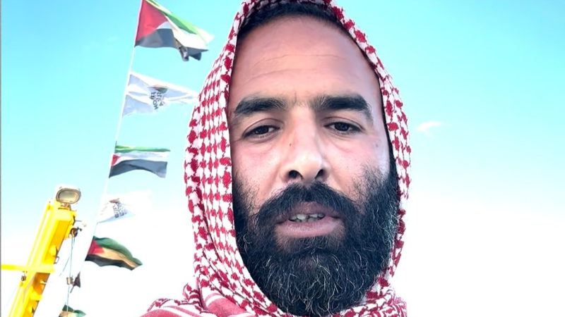 وصول الناشط التونسي بأسطول الحرية علي كنيس إلى تونس بعد ترحيله من قبل سلطات الاحتلال الصهيوني