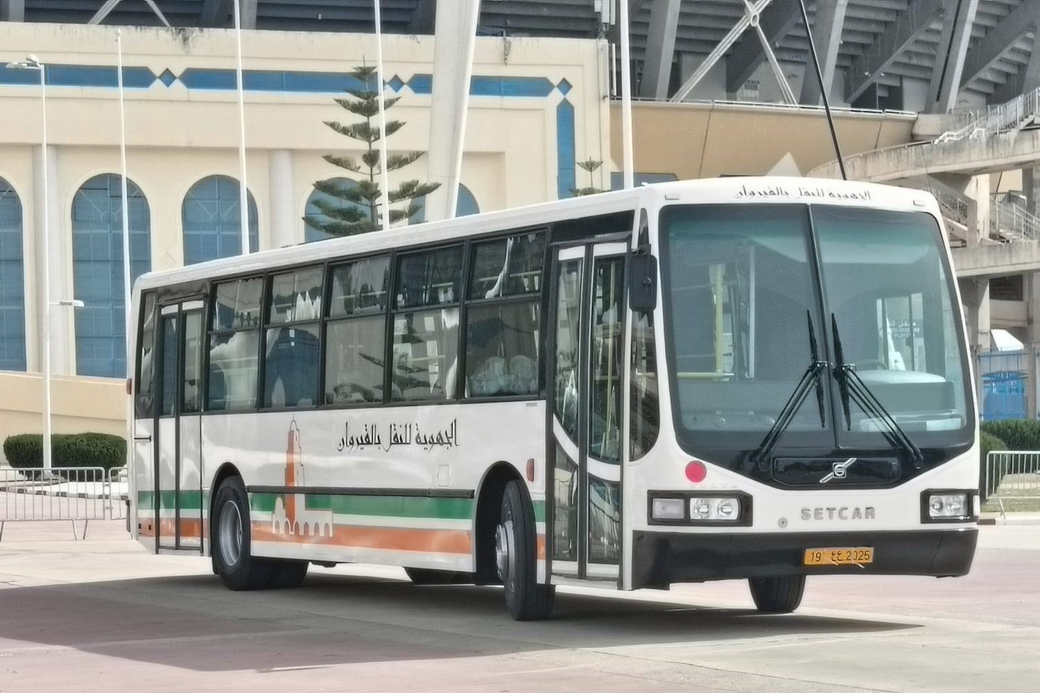 الشركة الجهوية للنقل بالقيروان  تتسلّم 5 حافلات نقل حضري جديدة.