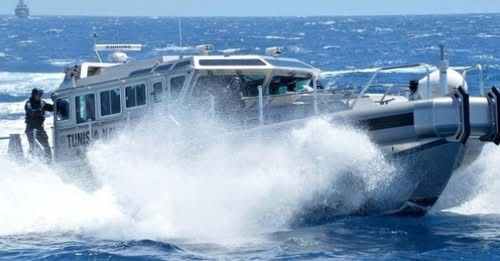 جربة : انقاذ  مركب هجرة غير نظامية   على متنه 16 شخصا  وتواصل البحث عن مفقودين