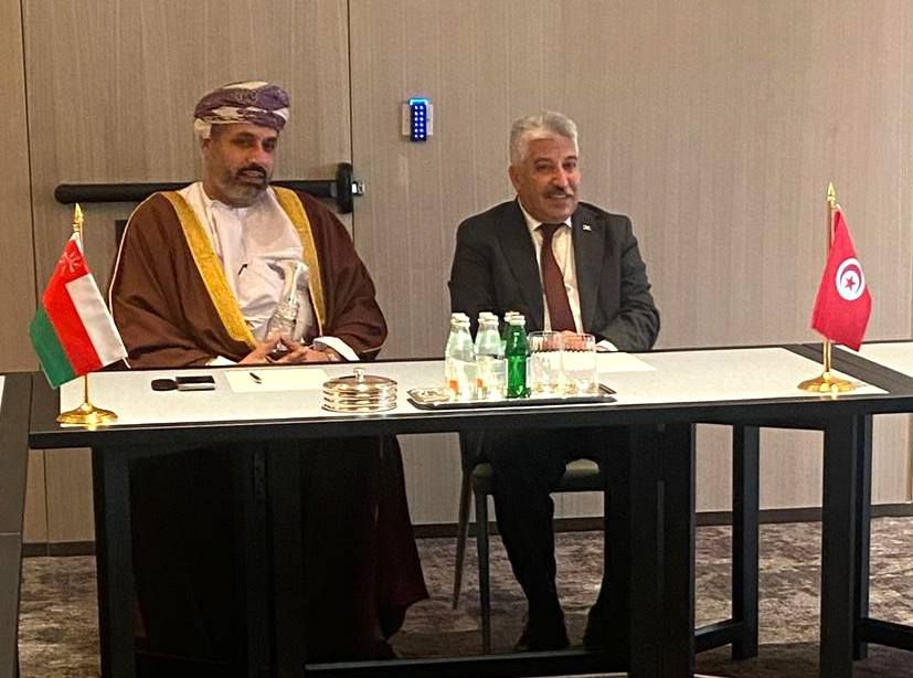 لقاء وزير التشغيل بنظيره العماني.