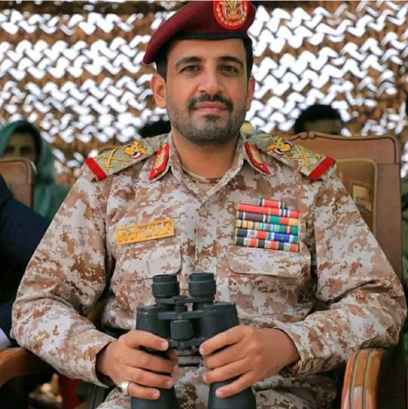 الحوثيون يعلنون مقتل ثاني أهم شخصية عسكرية بصفوفهم في غارات إسرائيلية أمريكية