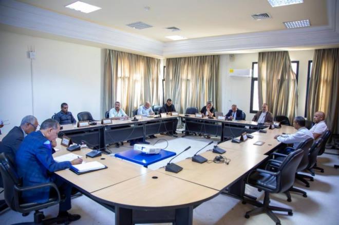 لجنة المخططات بمجلس الجهات والاقاليم تستمع لممثلي اللجنة الفنية لتسريع إنجاز المشاريع العمومية