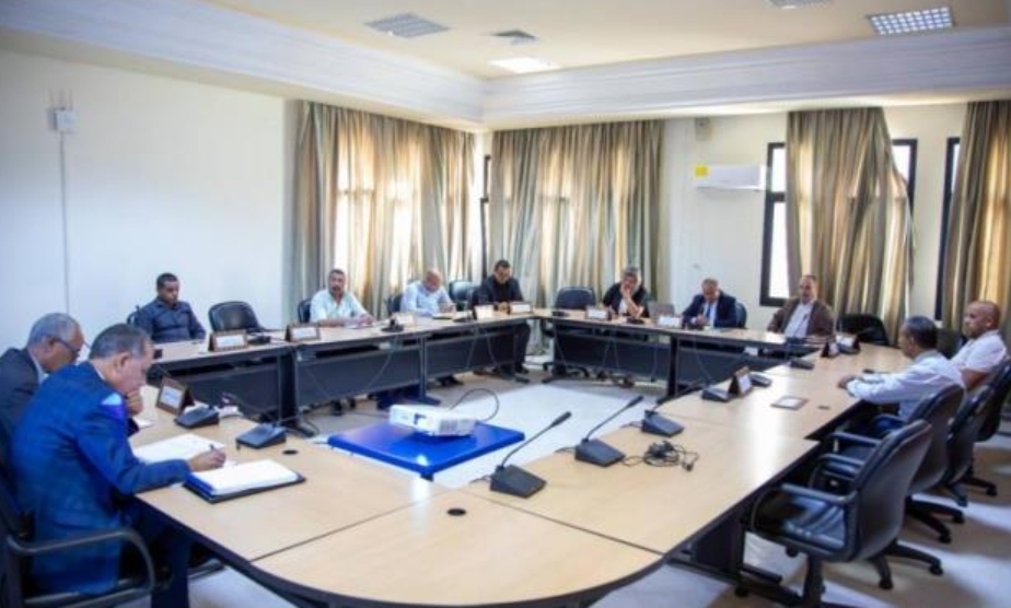 لجنة المخططات بمجلس الجهات والاقاليم تستمع لممثلي اللجنة الفنية لتسريع إنجاز المشاريع العمومية